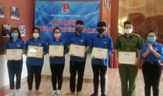 Đoàn Thanh niên phường An Phú Đông tuyên dương  gương Thanh niên tiên tiến làm theo lời Bác 