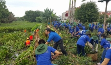 Chiến sĩ Mùa hè Xanh Quận  ra quân thực hiện khơi thông dòng chảy Rạch Cả Bốn